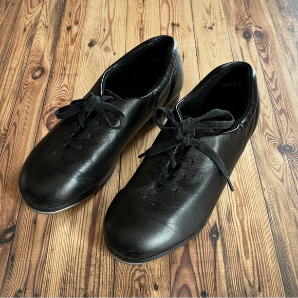 Capezio Tap Shoes size 4 - Picture 1 of 3